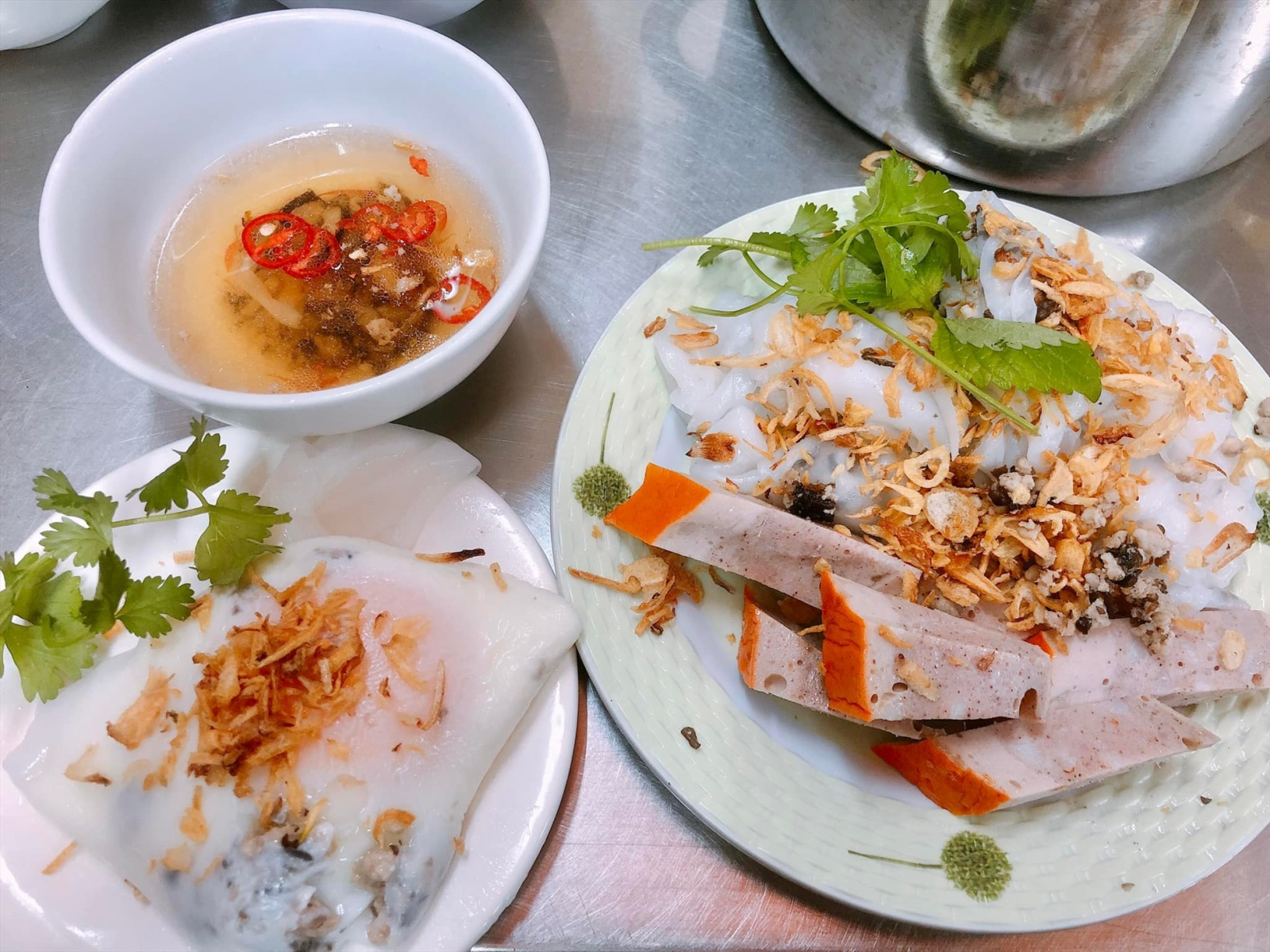 Ăn gì ở phố cổ Hà Nội - Bánh cuốn