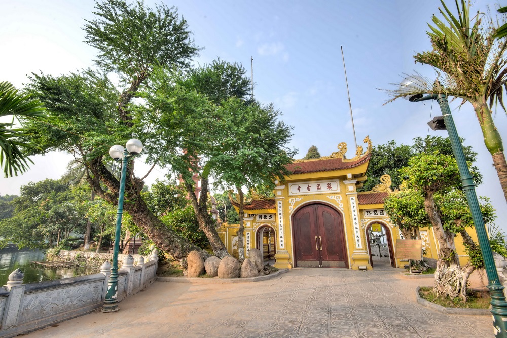 Giới thiệu về chùa Trấn Quốc (Ảnh: sưu tầm)
