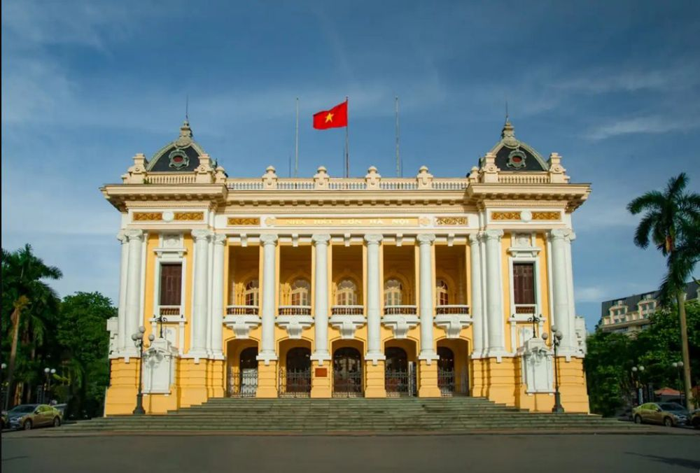 Nhà hát Lớn Hà Nội - công trình kiến trúc Pháp cổ điển