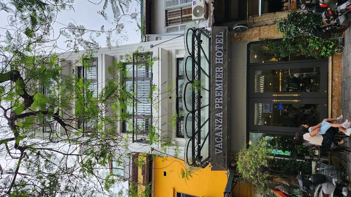 Hanoi Vacanza Premier Hotel