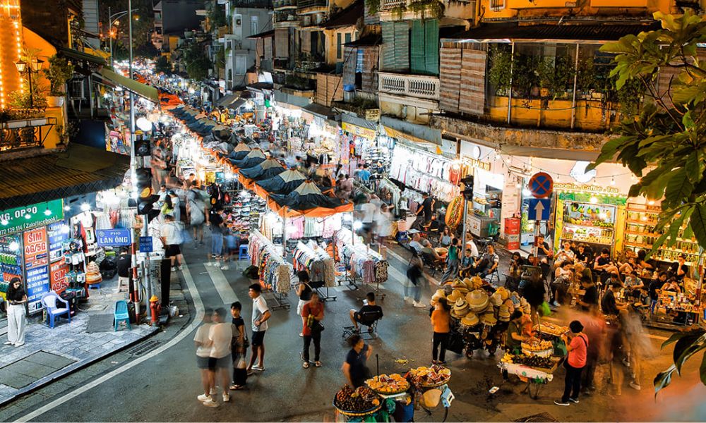 Dos and Donts Hanoi Old Quarter