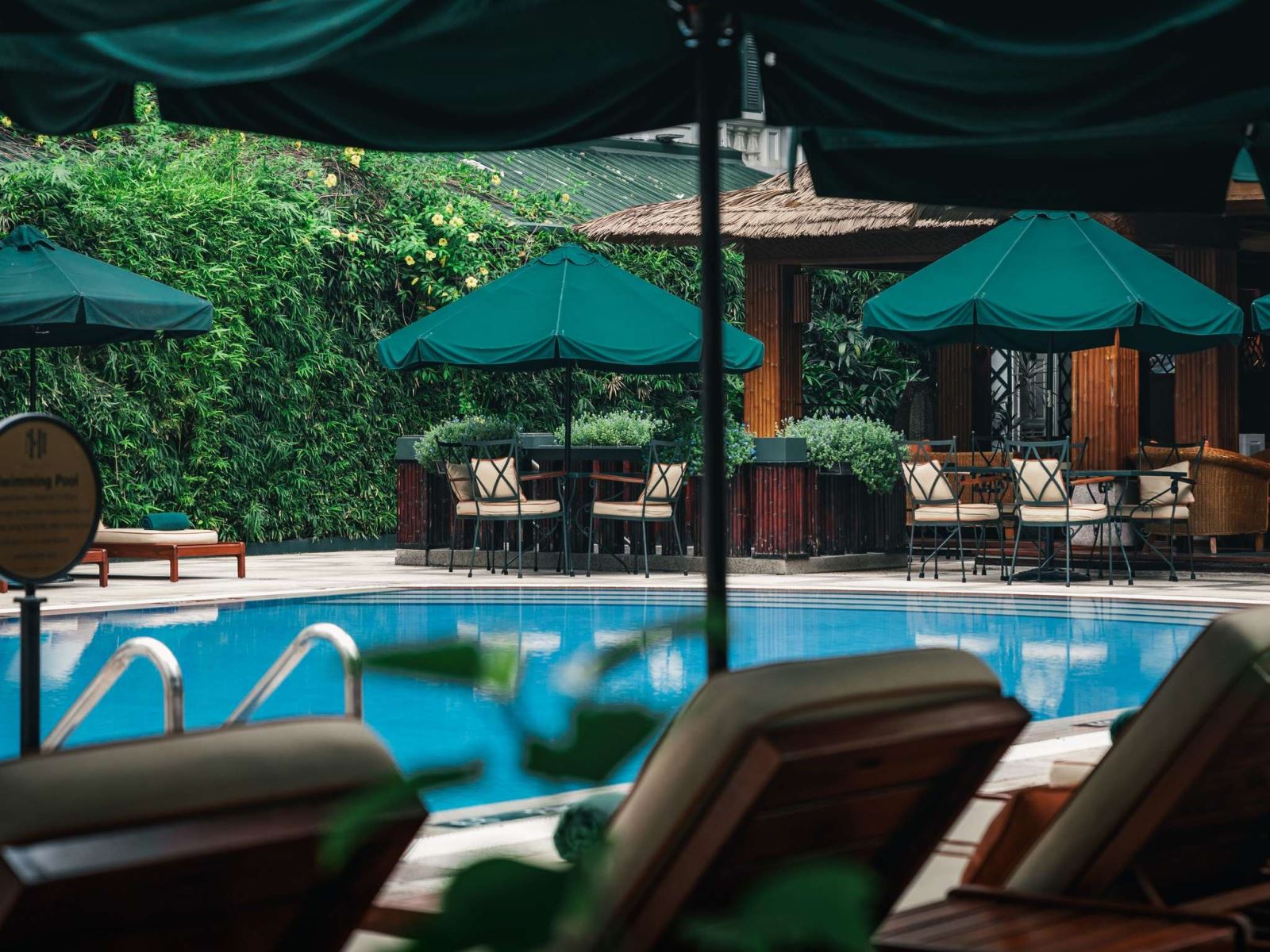 bamboo pool bar