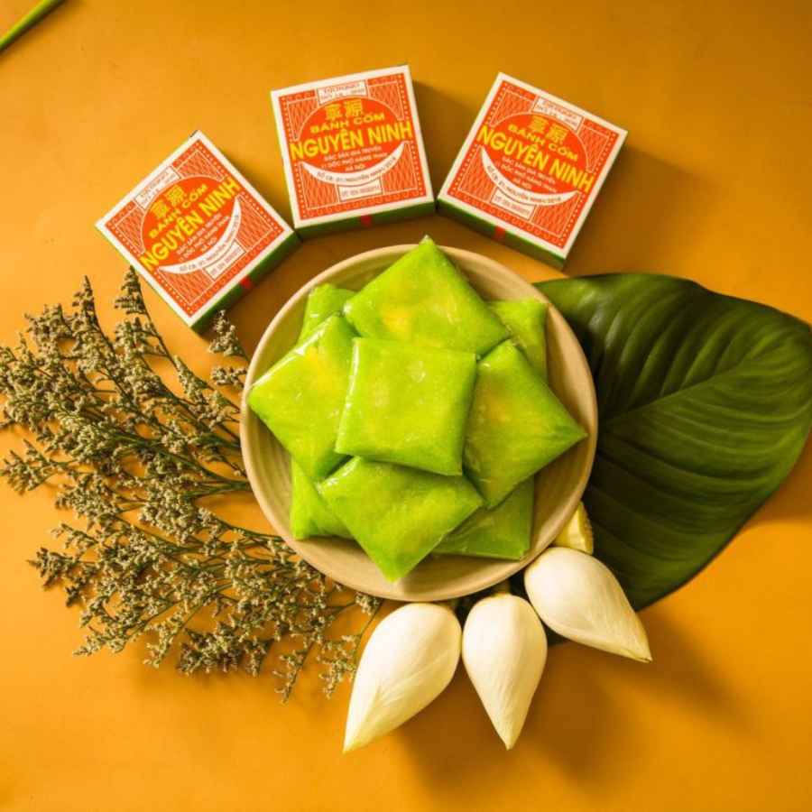 Món bánh cốm truyền thống, đặc sản Hà Nội (Nguồn: baolaodong)